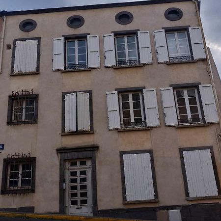 Vintage ,La Capsule Temporelle Wifi Draps Parking Publique Gratuit Appartement Thiers Buitenkant foto