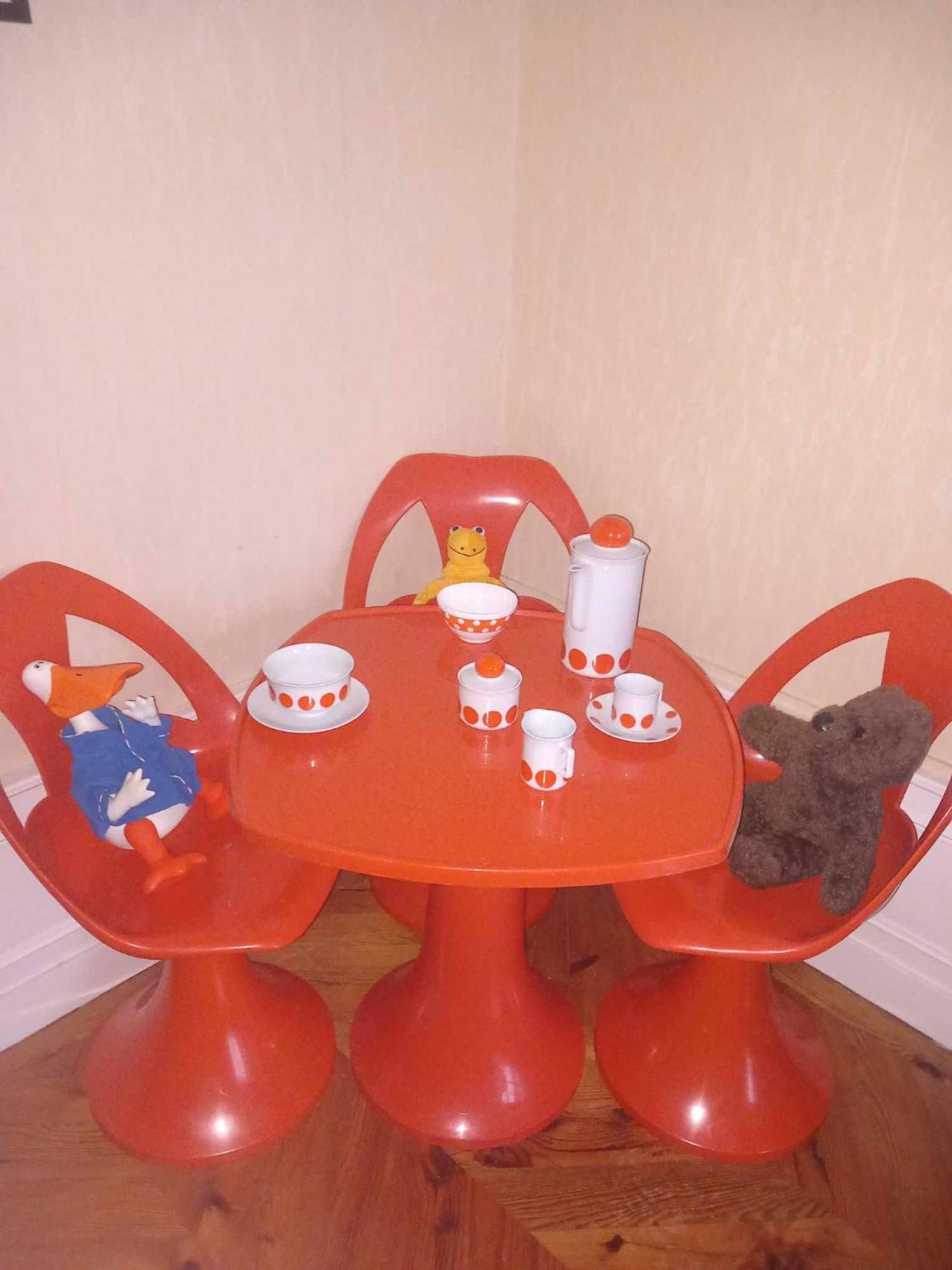 Vintage ,La Capsule Temporelle Wifi Draps Parking Publique Gratuit Appartement Thiers Buitenkant foto